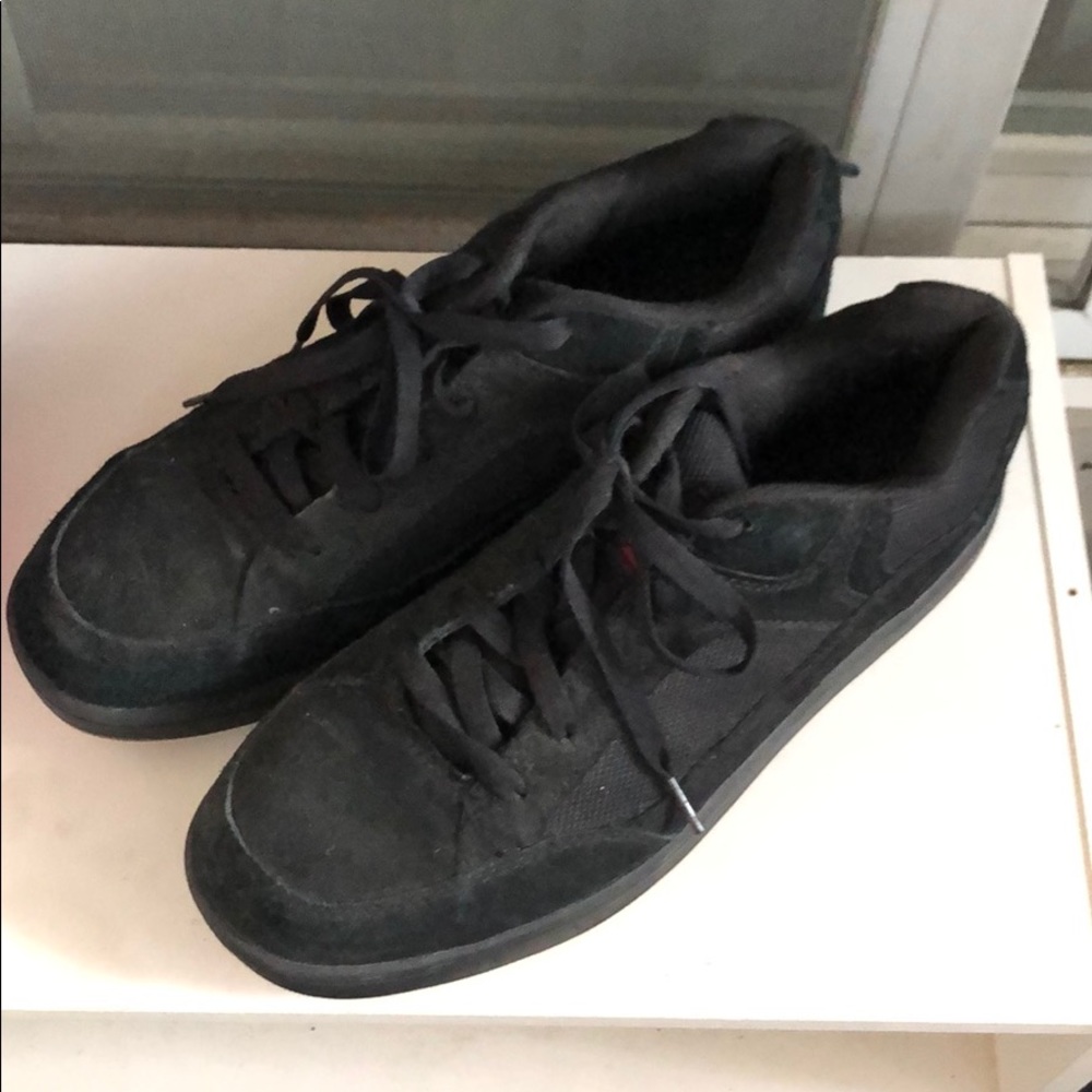 Brahma Shoes